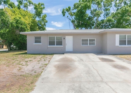 2600 52nd Avenue N - Photo 1