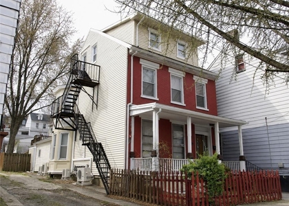 1020 Ferry Street - Photo 1