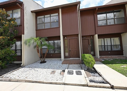 349 E Market Square - Photo 1