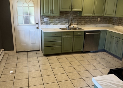 77 Tulip Street - Photo 1