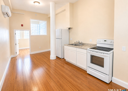 105 Bank Street - Photo 1