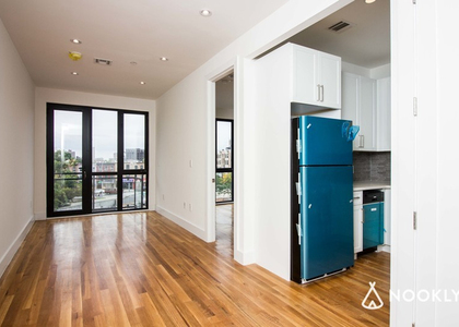 102 Somers St - Photo 1