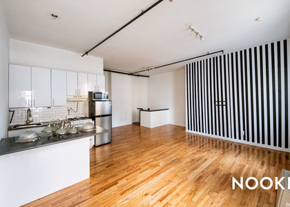 1670 Gates Ave - Photo 1