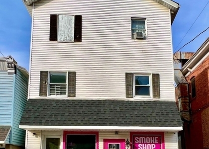 8 Newton Ave - Photo 1