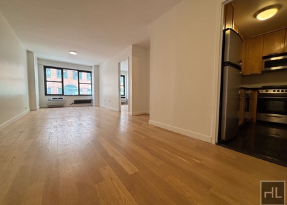 Fourth Avenue - Photo 1