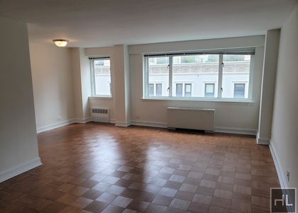 East 71st Street - Photo 1