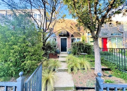 1813 S Ervay Street - Photo 1