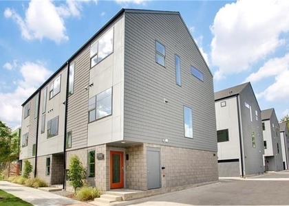 427 W 10th Street - Photo 1