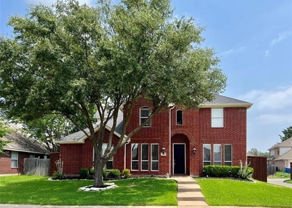 6902 Westover Drive - Photo 1