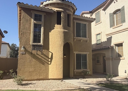 156 W Campbell Court - Photo 1