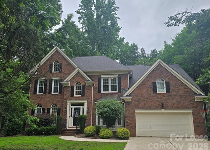 8800 Ferngrove Court - Photo 1