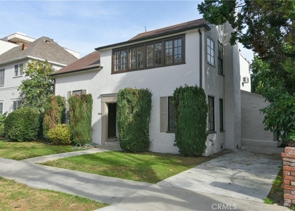 226 S Rexford Drive - Photo 1