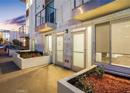 1245 N New Hampshire Ave #2 - Photo 1