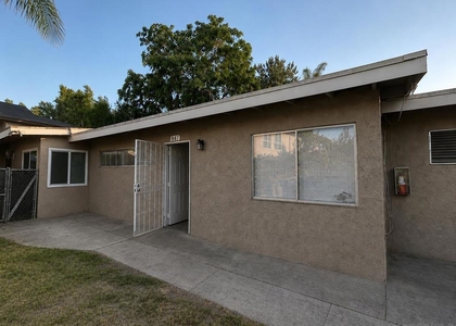 847 E Washington - Photo 1
