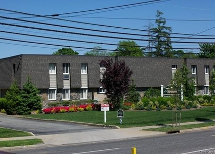 25 N Clinton Avenue - Photo 1