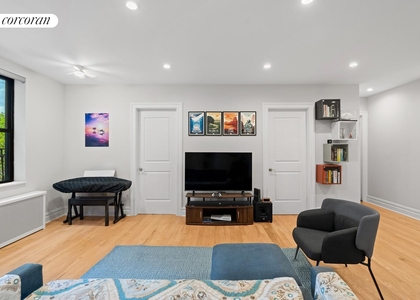 109-20 Queens Boulevard - Photo 1