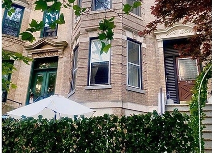302 Windsor Place - Photo 1