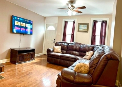1209 Peters Street - Photo 1