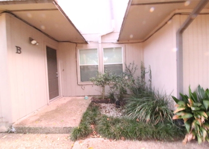 703 Castle Ridge Rd - Photo 1