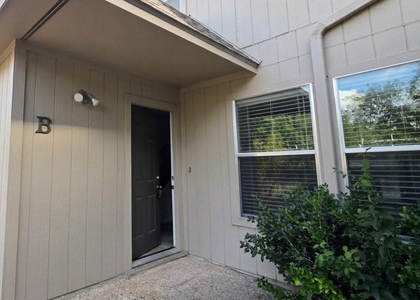 703 Castle Ridge Rd - Photo 1
