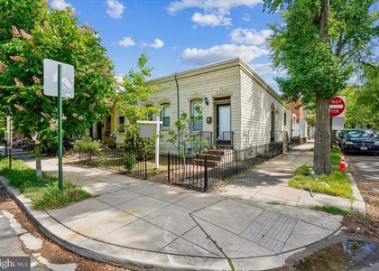 1339 C Street Ne - Photo 1