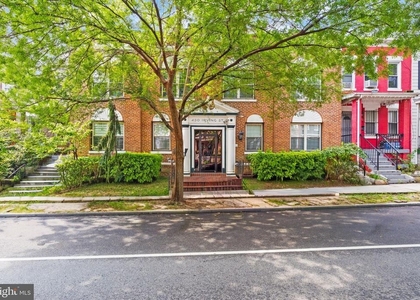 430 Irving Street Nw - Photo 1