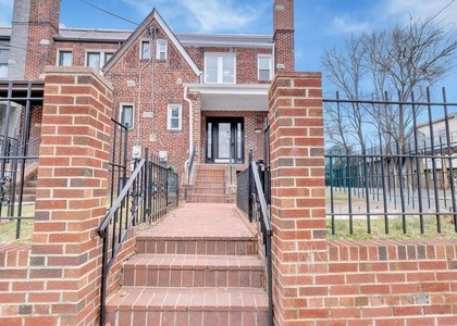 413 Ingraham Street Nw - Photo 1