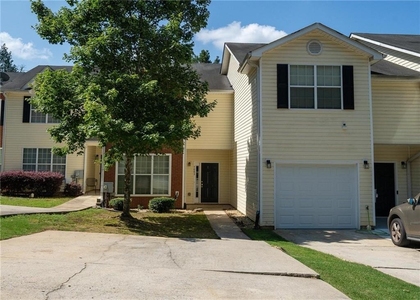 7683 Creekside Lane - Photo 1