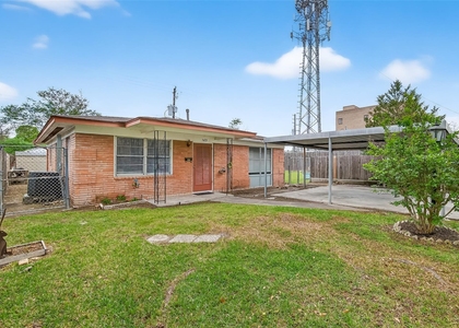 3428 Bradford Street - Photo 1