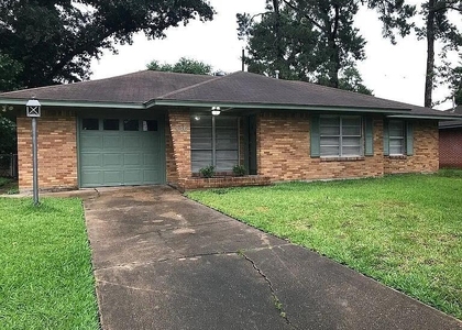 946 Stonecrest Drive - Photo 1