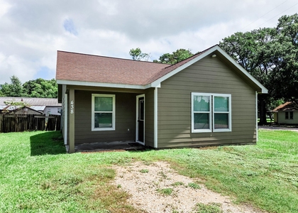 438 Spence Lane - Photo 1