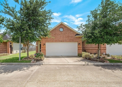 912 Sweet Pine Drive - Photo 1