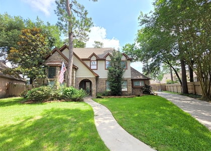 16806 Sandypine Circle - Photo 1