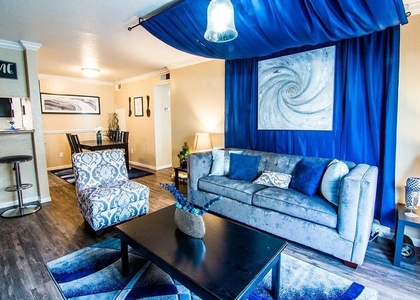 424 S Bender Avenue - Photo 1