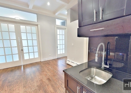 West 14th Street - Photo 1