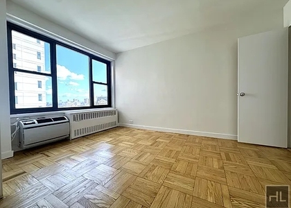 Fourth Avenue - Photo 1