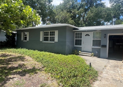 3900 17th Street N - Photo 1