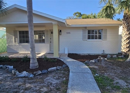 5145 17th Avenue N - Photo 1