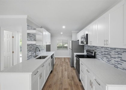 11201 122nd Avenue - Photo 1