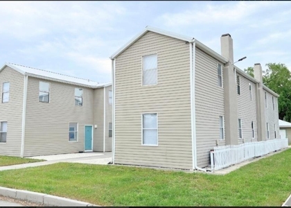 321 W Ianthe Street - Photo 1
