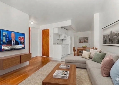 1425 York Avenue - Photo 1