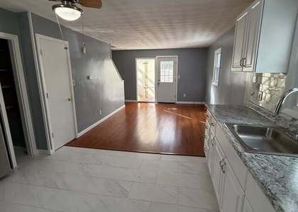 290 Priscilla Street - Photo 1