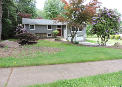 60 Mohegan Trail - Photo 1