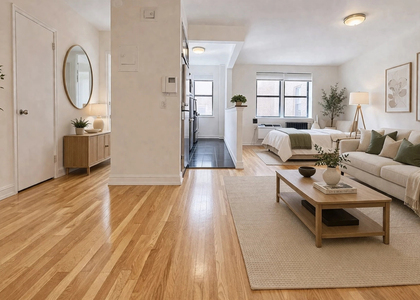 York Avenue - Photo 1