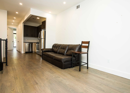 20-25 Grove St - Photo 1