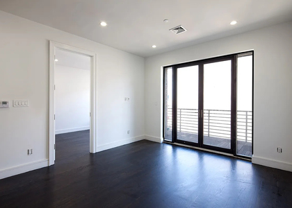145 Rogers Avenue - Photo 1