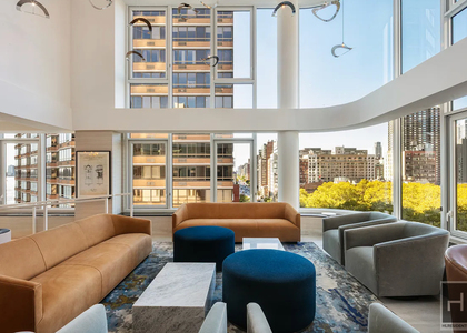 1st Avenue - Photo 1