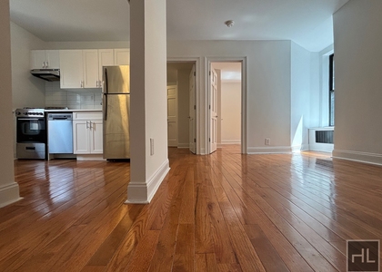 York Avenue - Photo 1