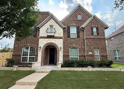 5613 Alpenrose Avenue - Photo 1