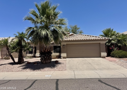 2302 E Edna Avenue - Photo 1